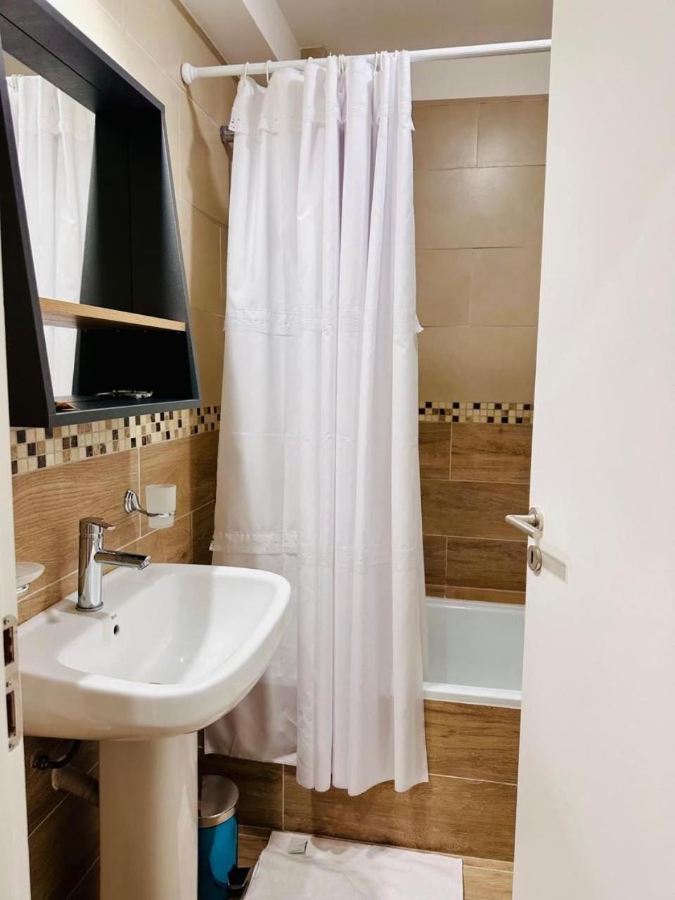 Aunaisin - Apartamentos 9 De Julio 52 Ушуая Экстерьер фото